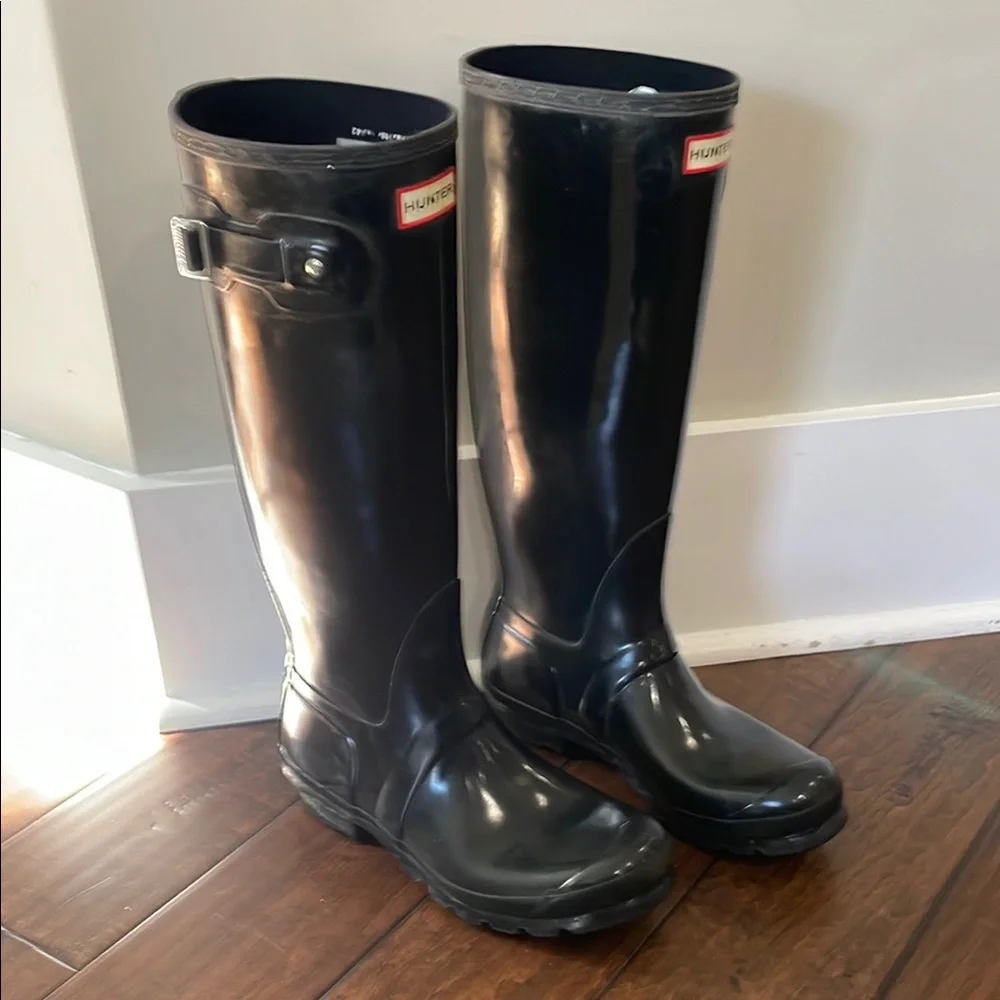 Hunter Tall Black Rain Boots - Picture 7 of 15